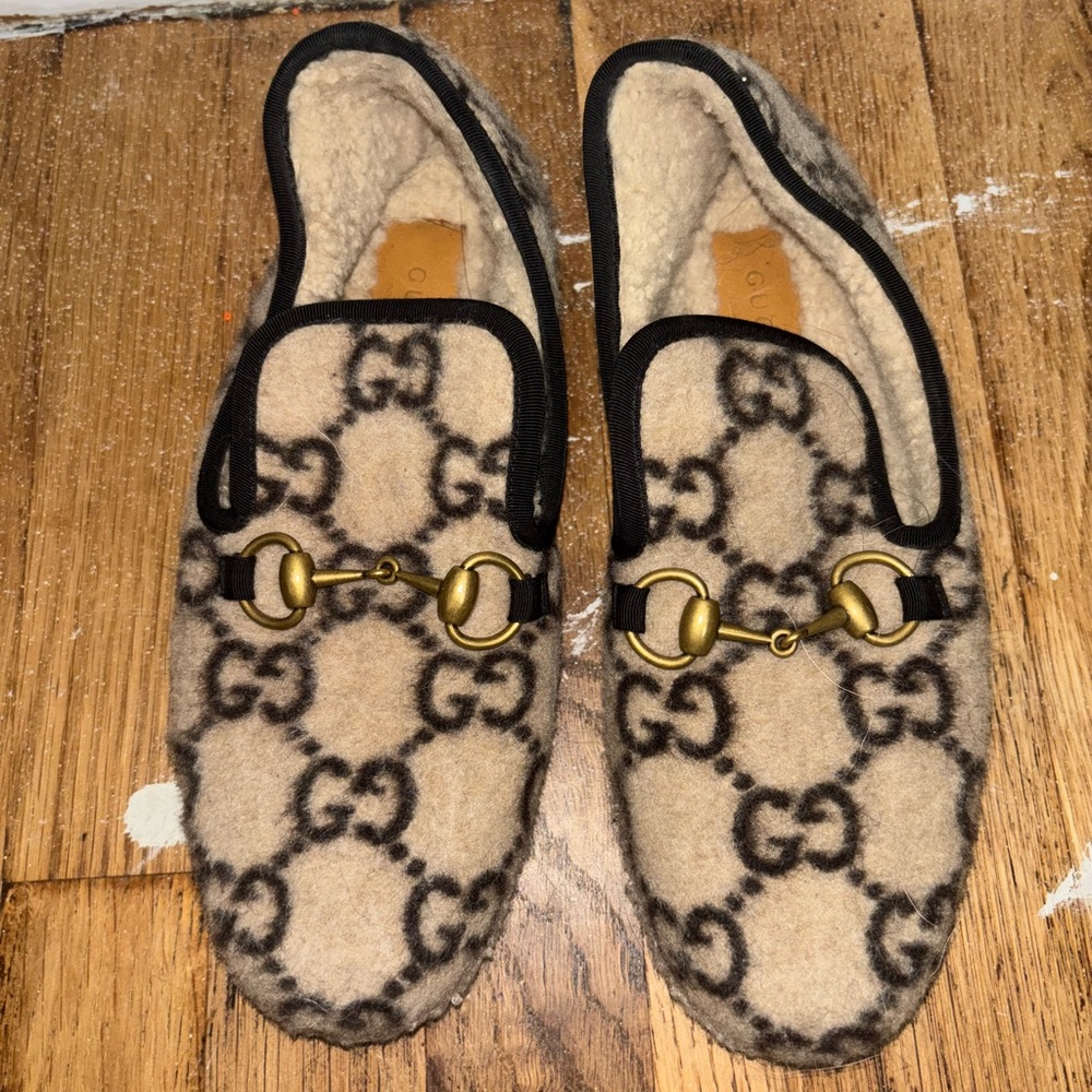 Gucci Cream and Black GG Shearling Horsebit Loafers